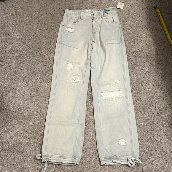 NWT Free People Don’t Wait Up Baggy Boyfriend Distressed Jeans ~ Light Wash - Picture 5 of 16